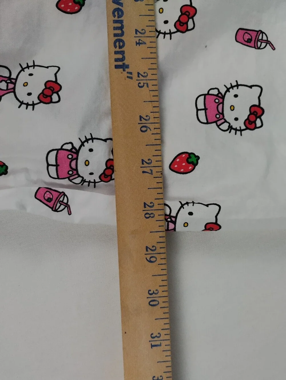 Hello Kitty Strawberry Milkshake Pillow Cases Set Of 2 Standard Size Bed Linens